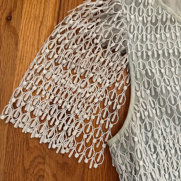 ✨ Club Monaco Lace Overlay Puff Sleeve Blouse - Size XS ✨ - Picture 4 of 11